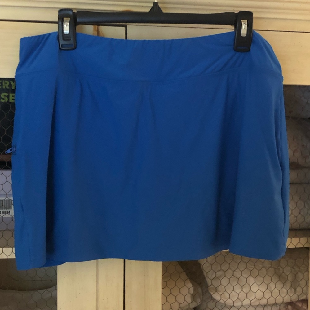 BEACH HOUSE. Swim Skirt Women's Harbor Blue Size 16 Built-in Shorts Lycra Pocket